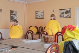 009